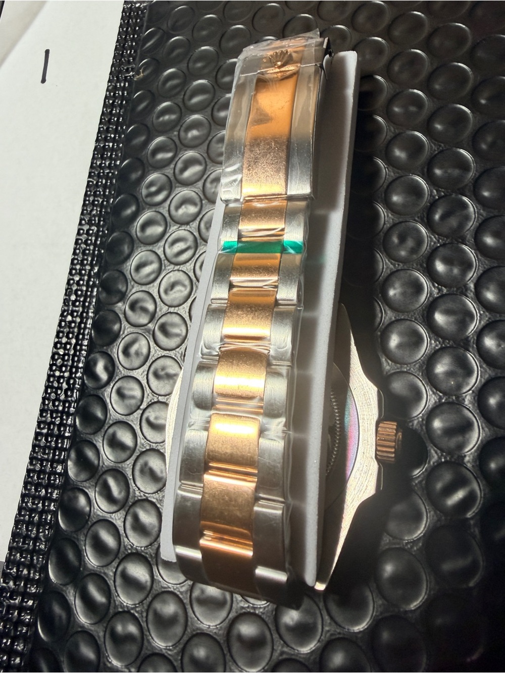 Root beer Two-Tone GMT Watch - Black Dial & Rose Gold Bezel - Picture 3 of 6
